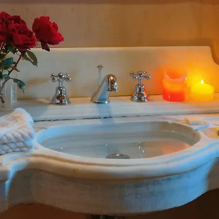Sakali Mansion Hotell Pinakátai