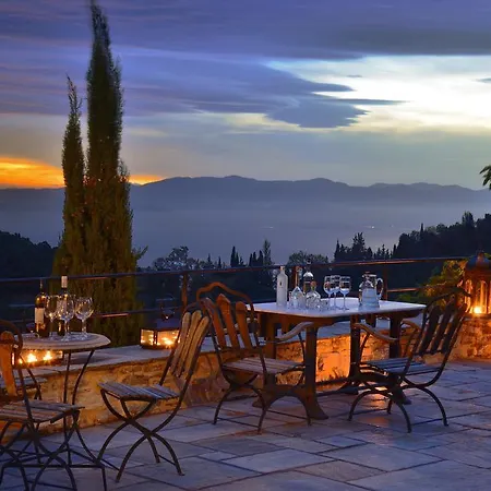 Hotell Sakali Mansion Pinakátai
