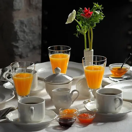 Sakali Mansion 5* Pinakátai