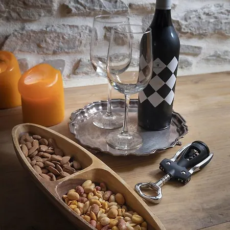 Sakali Mansion 5* Pinakátai