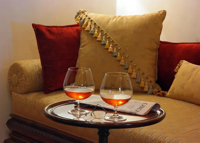 ホテル Sakali Mansion